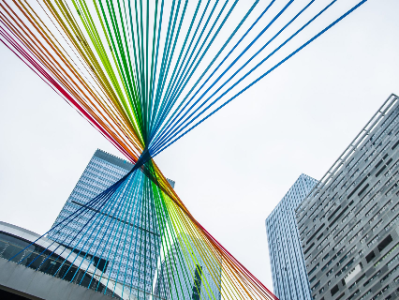 美呆了！彩虹般的艺术装置进了深圳湾科技生态园