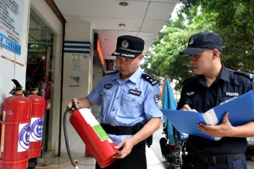 钟声远：勤勉担当的社区警务“工作狂”