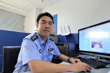 张亮：“快、活、实”的反诈骗专员