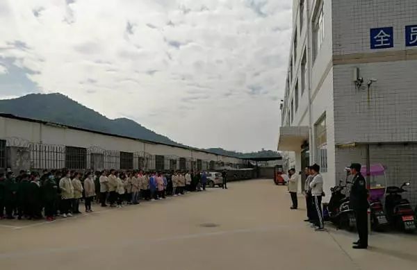 安全生产宣传活动“进企业”第70期 应急疏散逃生综合演练 