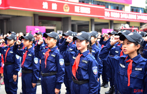 龙岗少年警营开始招募啦！