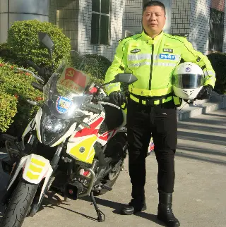 刘序军：退伍不褪色 警营立新功