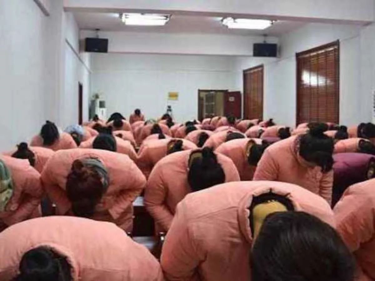 雷人“女德班”被叫停，校长自称出身“黑道商人”