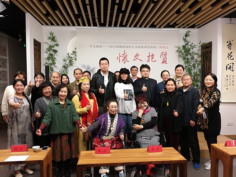 半个月临摹12米长卷 罗湖一残友获残疾人书画作品一等奖
