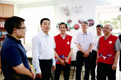 争当先行区 ! 龙岗区委开展城市基层党建“标准+”五大行动 