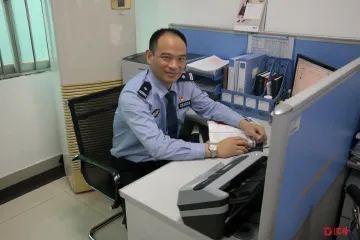 王全胜：奋不顾身搬出起火煤气瓶
