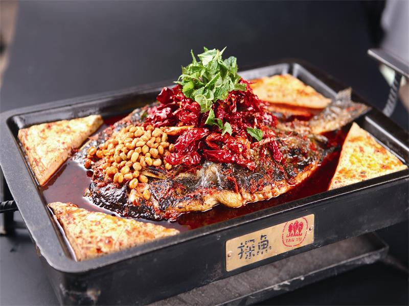 探秘后厨，看看探鱼如何呈现高标准的美食