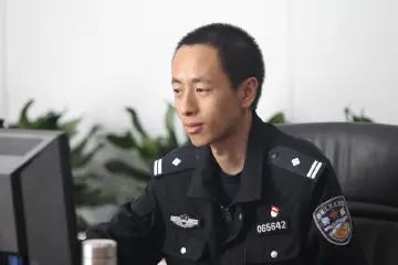 任鹏：恪尽职守 倾情服务