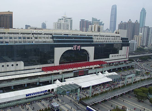 深圳站春运启用人脸识别核验等新科技