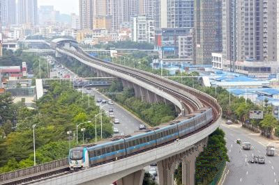 来自龙岗区的市政协委员建议:补齐深圳东部的交通短板