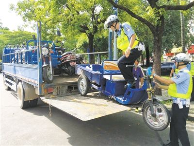 2017深圳38万辆违法电摩被查！未来或可换取免费骑行次数