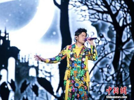 除了周杰伦 他们也陪伴了我们整个青春……
