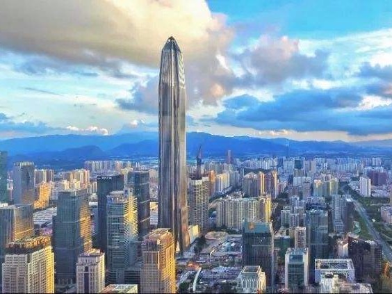 新征程勇当尖兵 代表委员热议报告积极建言