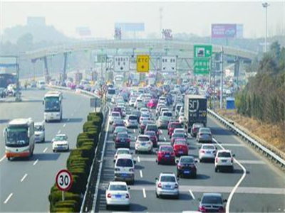 去年广东开通7条高速，今年春运还会“压力山大”吗？
