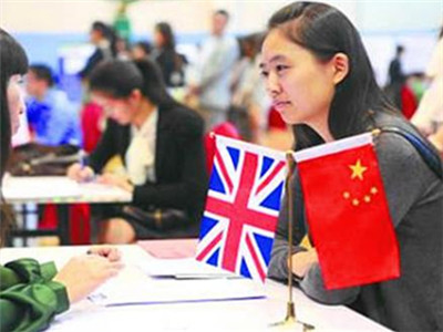 中国本科毕业生留学现状调查：七成留学生来自高学历家庭