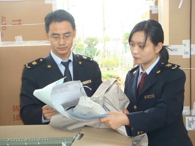 不合格阿玛尼服装被召回，原来是深圳查出来的！