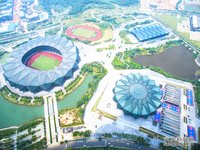 代表胡世平： 深圳东部建设国际博览中心  