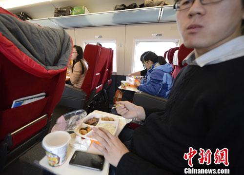 2018春运首日火车票明起开抢 这些信息要知道