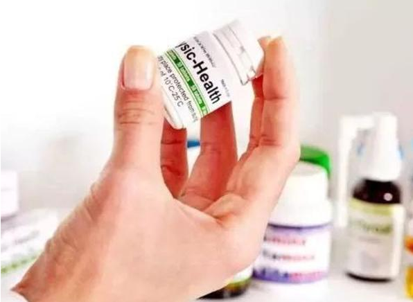 注意！这2种止咳药已进入用药黑名单，再着急也别给孩子吃 