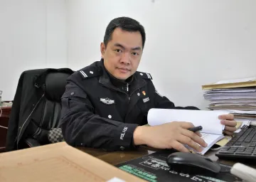 李桂生：守住办案的最后一道关口