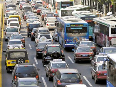 深圳全方位监控、协调各场站、道路上的交通客运状况 