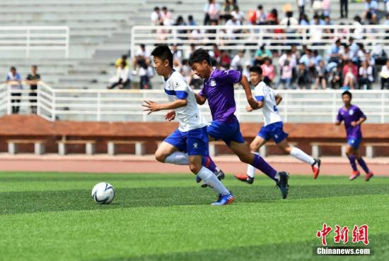 教育部：到2020年全国校园足球场地拟达85000块