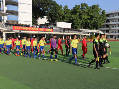 中国中学生足球协会杯罗湖打响，16支伍角逐全国冠军