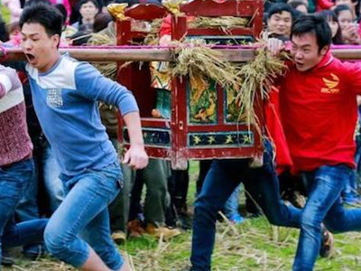 对春节还意犹未尽？这些民俗活动让你大开眼界