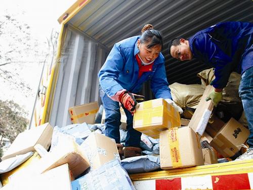 快递暂行条例获通过,，冒领、私拆属于非法行为罚款5万起