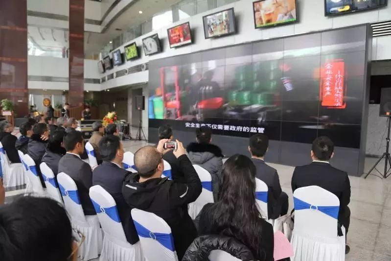 以案肃责,警钟长鸣!15万张《警示录》光盘免费发放