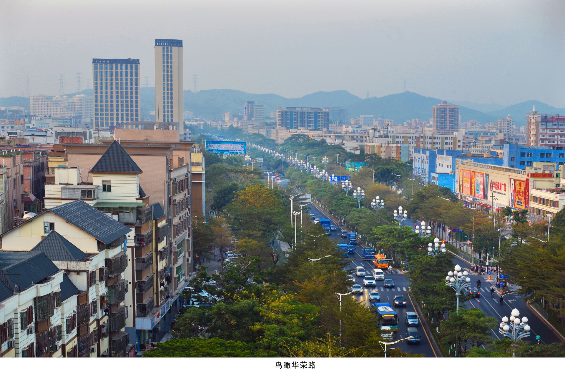 大浪街道举办2017年城市建设成就图片展 