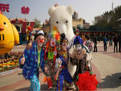 滑稽爆笑彩灯迎年！深圳欢乐谷新春推出幻彩灯光节