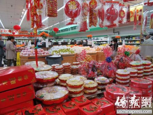 春节年货上架洛杉矶华人超市 年轻一代更爱网购