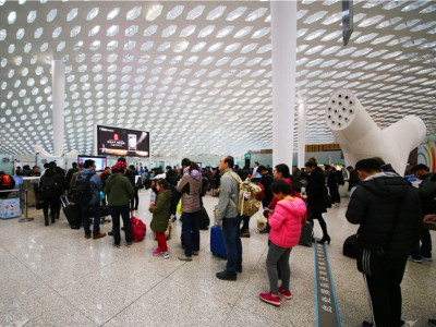 节前客流高峰来了！深圳机场提醒乘客提前2小时到机场