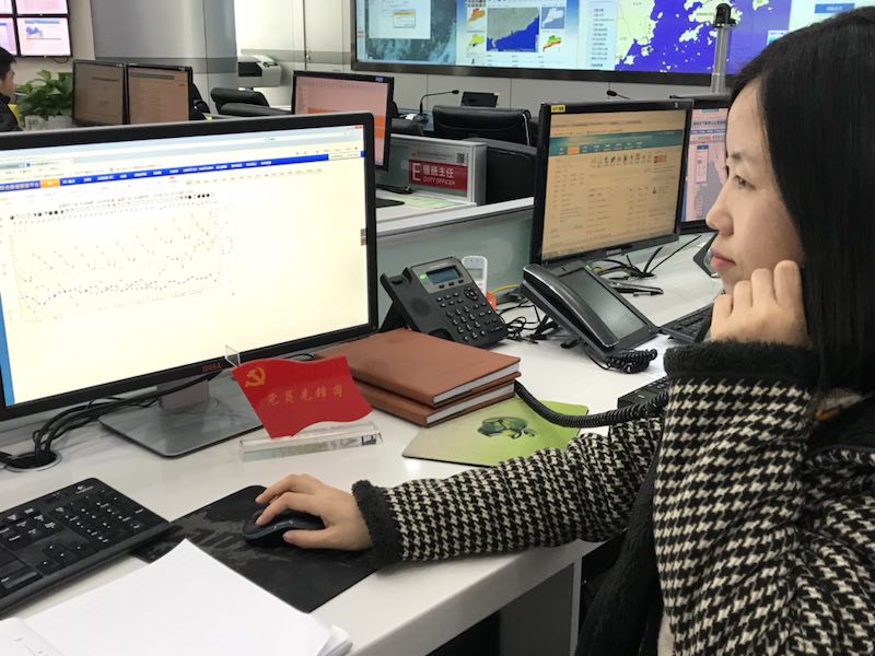 @深圳人,在你踏上返乡归途时,有这样一群人为你预报风雪