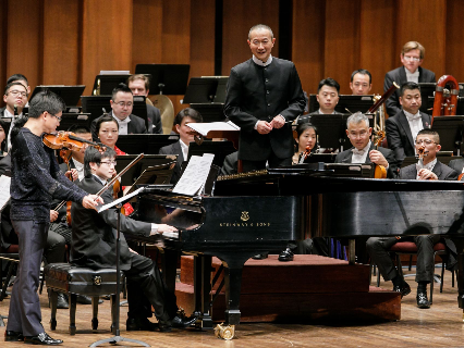 在美过中国年!谭盾率深圳交响乐团海外首演