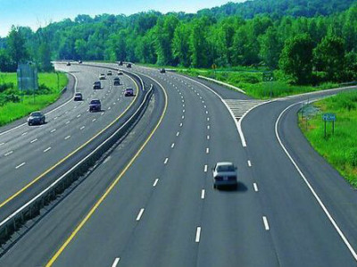 支持自动驾驶，边开边充电 首条超级高速公路2022年通车