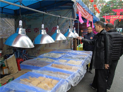 海山街道开展迎春花市安全大检查