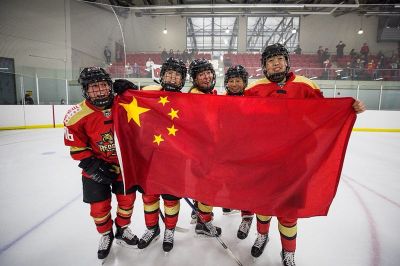 深圳女冰创单赛时长历史 绝杀卡尔加里挺进CWHL决赛