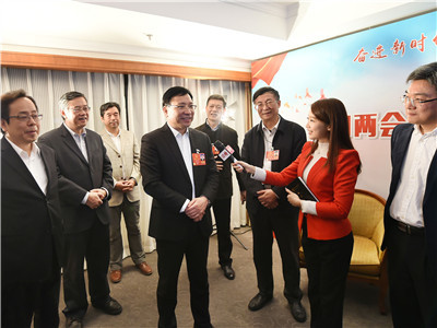 积极传播正能量！市领导看望深圳媒体全国两会报道团队