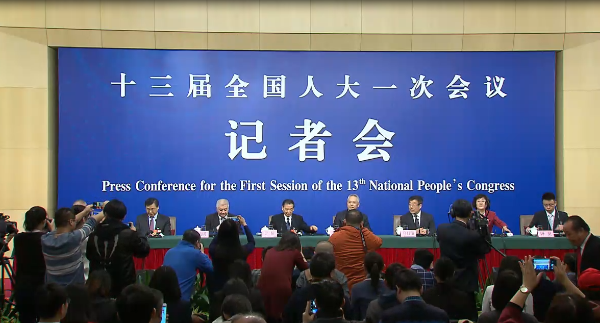 视频回放｜全国人大就“立法工作”相关问题答记者问