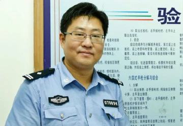 潘飞：服务一线民警的“贴心人”