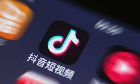 年轻人“刷”抖音、快手时，究竟在“刷”什么？