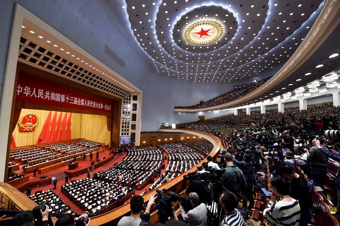 与你有关！政府工作报告透露2018年改革信号