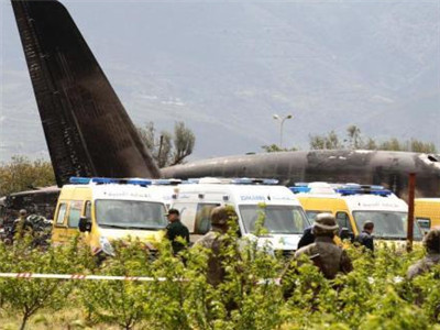 阿尔及利亚军机坠毁致257人丧生 全国哀悼3天