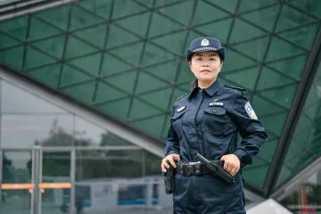 陈芳：剑胆琴心的消防女卫士