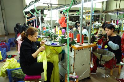 东莞首家专业市场妇联成立，毛织业妇女有了“娘家”