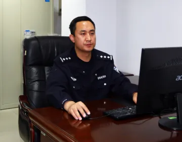 孙仲文：盐田消防监管“多面手”