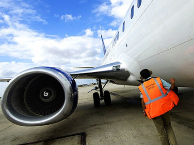 中国对美拟加税清单涉737系列飞机,波音盘前股价暴跌6%