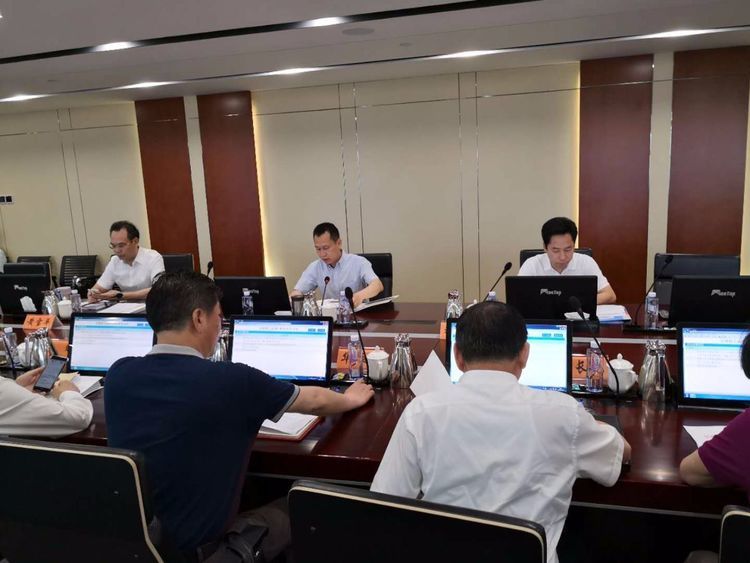 南山召开区政府党组会部署安全生产工作